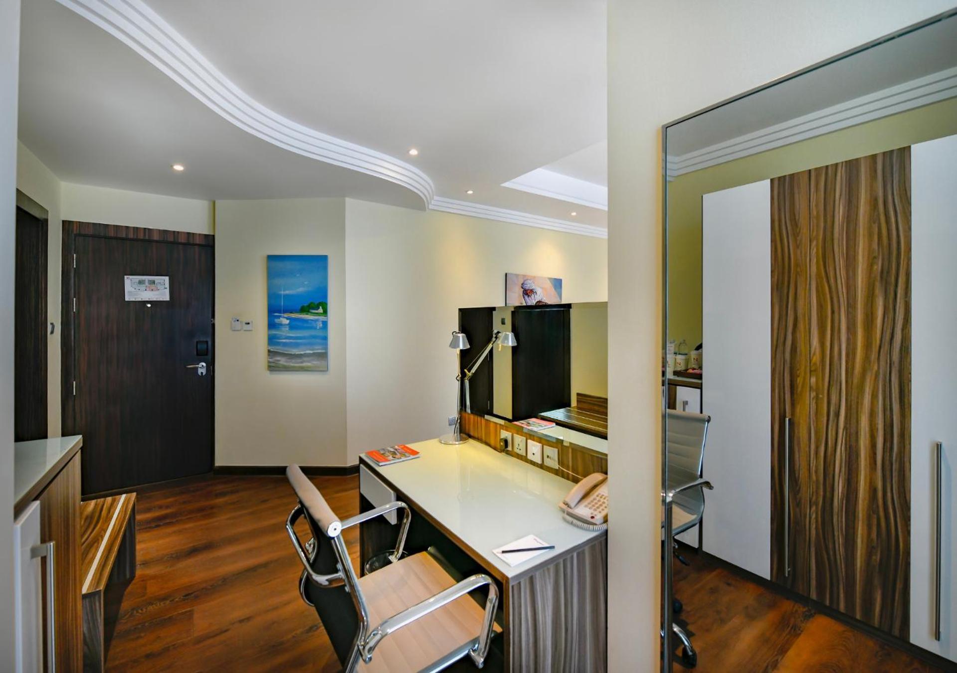 Swiss-Belhotel Seef Bahrain Manama Exterior photo